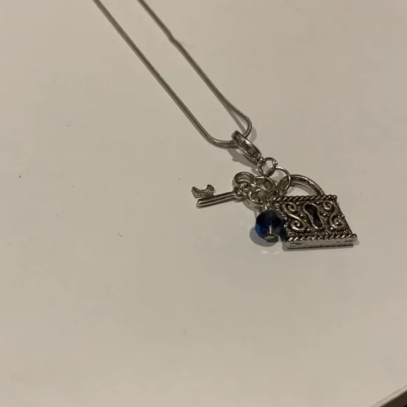 3/$10 🎁 Locket and Key Necklace With Blue “Gem” - Picture 3 of 3